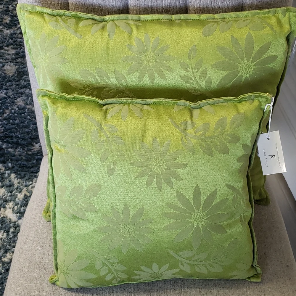 Pillows - Picture 5 of 5